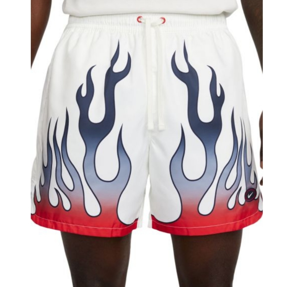 **SOLD** NWT Men's Nike woven shorts